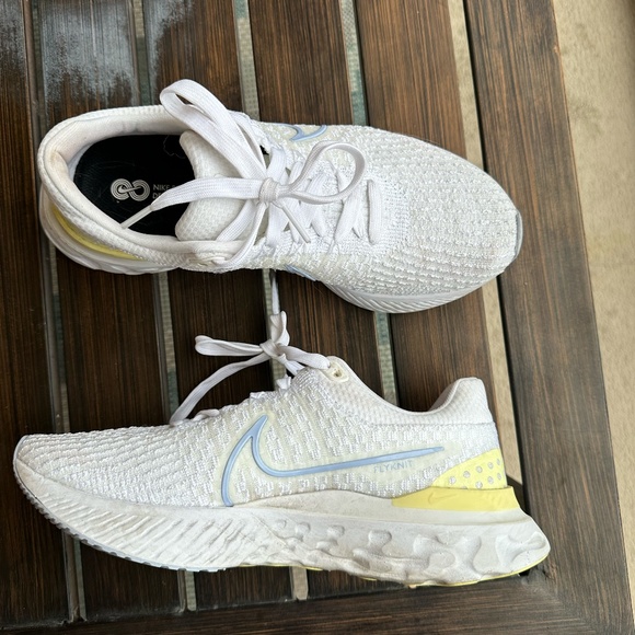 Nike React Infinity Run Flyknit 3 Running Shoes - Picture 4 of 6